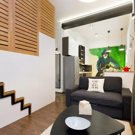 Apartment After Park